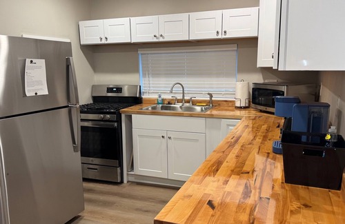 Cedar City House | 4 Beds in the center of Cedar City
