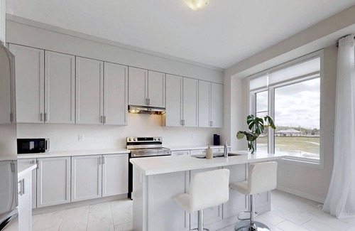Wasaga Beach House | 4 Beds New paradise, wasaga beach
