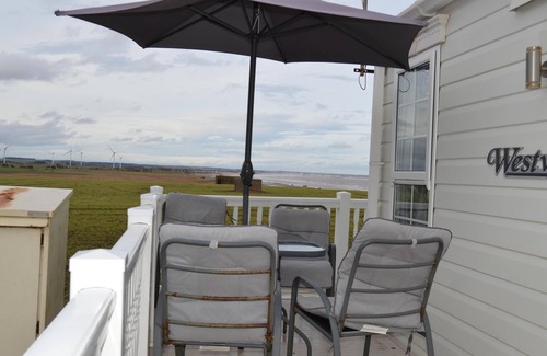 Barmston House | 4 berth caravan with full sea view at Barmston Beach Holiday Park ref 62047O