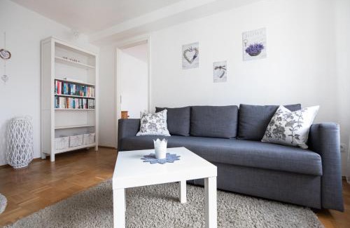 Westerburg Apartment | 4 Bett Ferienwohnung Lavendel