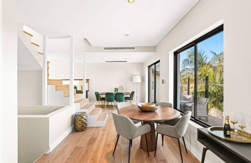 Connells Point House | 4 big bedrooms, new house, stylish house , beach views, swinging pool views .