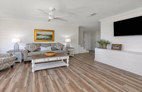 Brunswick House | 4 BR/ 2.5 BA Luxury Riverfront Home - Blythe Island w/ Boat Dock on 5 acres