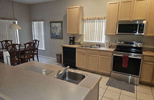 Crescent Lakes Villa | 4 BR 3 BA, Secluded large pool and deck, Netflix WIFI AppleTV, gated community