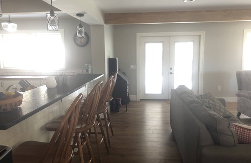 East Ithaca House | 4 BR/3BA house walking distance to Cornell - perfect for Graduation or Reunions