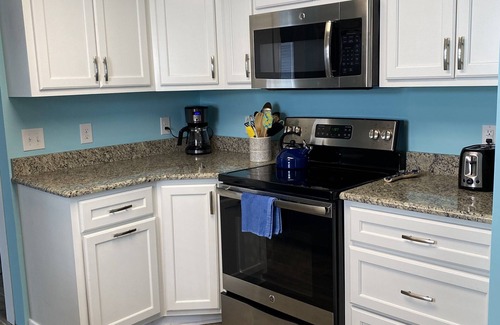 North Myrtle Beach House | 4 BR beach house 2 blocks from ocean in Cherry Grove! Dog friendly!