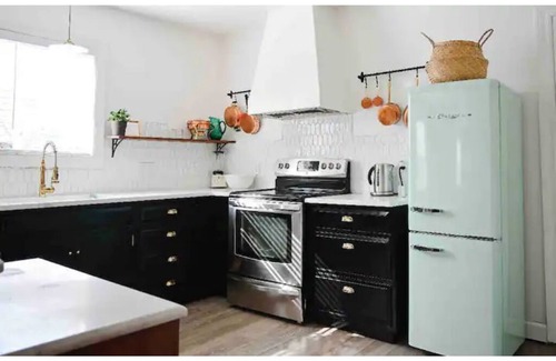 Lower East Side House | 4 BR Blair House 1890 Duplex- Steps from Brady Street!