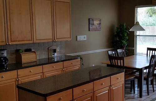 Northeast Houston House | 4 BR Large Home 15 min from Downtown