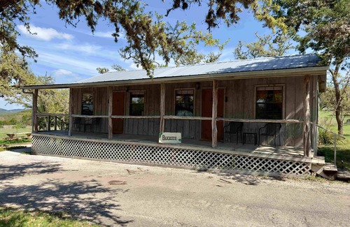 Bandera Cabin | 4 Buckeye
