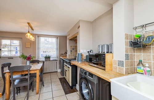 Stoke Bruerne Cottage | 4 Canalside Cottages