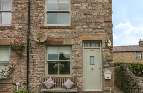 Peak District National Park House | 4 Cherry Tree Cottages