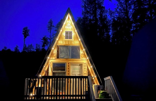 Powell River Cabin | 4 Coastal Cabins for exploring the Sunshine Coast of BC