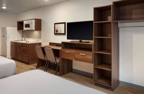 Greenbelt Hotel | 4 Comfortable Units w/Cooking Space Minutes from Maryland Landmarks