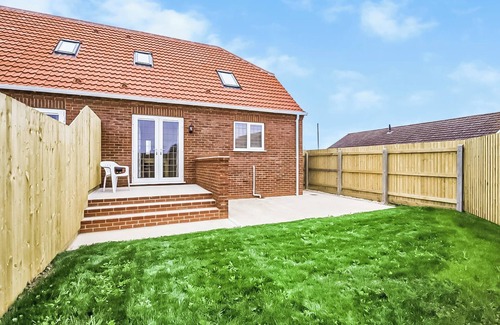 Mablethorpe and Sutton Cottage | 4 Dawson Court - UK33414