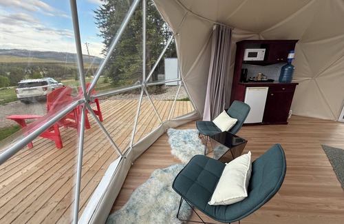 Hinton Cabin | #4 Dome - Jasper Gateway Glamping