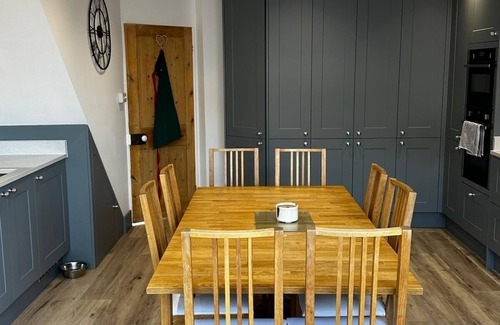 Swanage House | 4 Double Bedroom Victorian Cottage