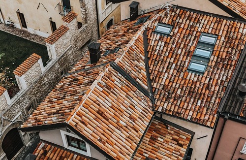 L'Aquila Apartment | *4 double rooms *equipped kitchen, *2 smart Tv rooms *air conditioning
