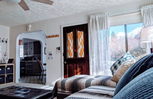 Mount Shasta House | 4 Elements House- Walk2Town.PetsOK.NOCleanFEE!