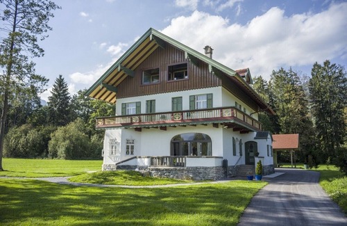 Oberaudorf Apartment | 4*Exclusive holiday apartment in an Art Nouveau villa