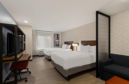 Newnan Hotel | 4 Extended Stay Suites | Newnan, GA | Near Diplomat Pkwy