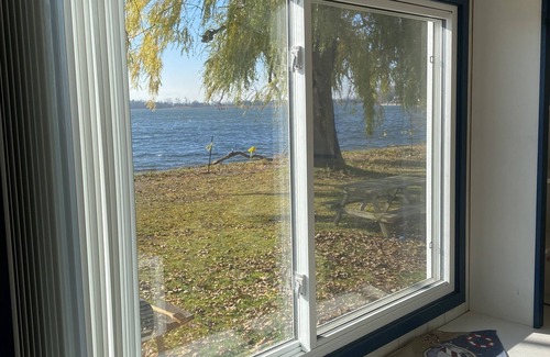 Brighton Cottage | #4 Family and pet friendly - monthly/seasonal rental