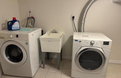 Ajax Apartment | 4 Guests, 2 bedrooms, 2 queen beds basement apartment in Ajax