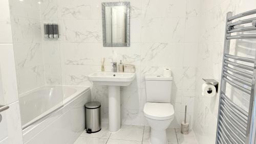 Killingbeck House | 4 Hills Properties - Everest