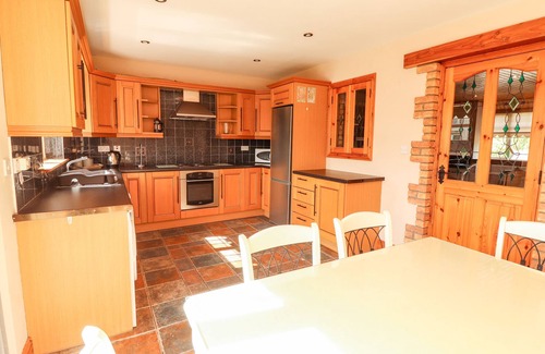 Kilrush Cottage | 4 KILLIMER ROAD, family friendly in Kilrush, County Clare