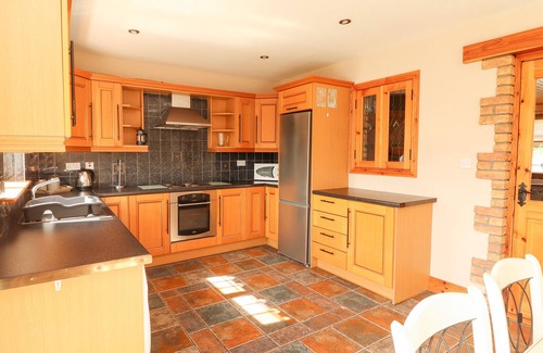 Kilrush Cottage | 4 KILLIMER ROAD, family friendly in Kilrush, County Clare