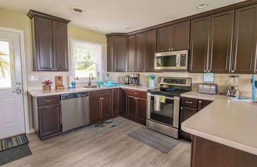 Stevensville House | 4 KING Bedrooms on the Waterfront- FREE Kent Island Sunsets- Near Wedding Venues