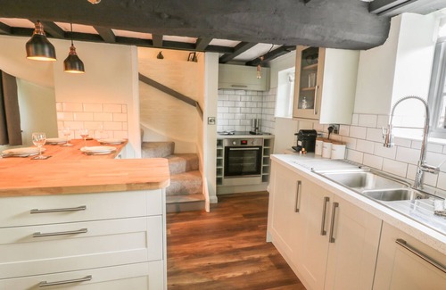 City Centre Cottage | 4 Masons Court