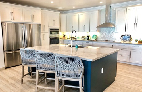 Tar Bay House | 4 Master Suites - Stunning Beach - Huge Sun Deck - Featured On HGTV