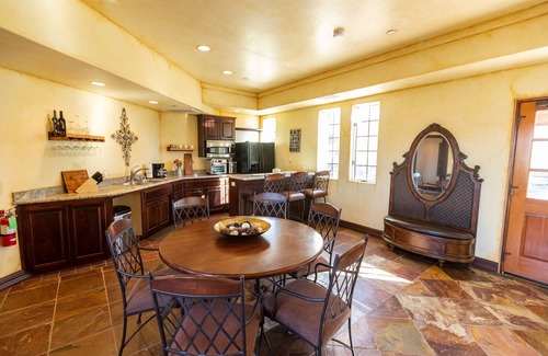 Paso Robles House | 4 Master Suites - Vineyard Estate Home - Santellan Vineyards