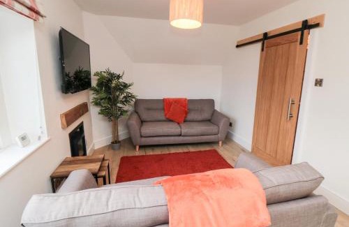 Fylingthorpe House | 4 Maypole Green