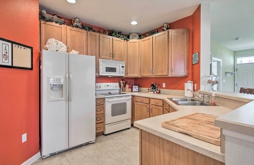 Ocean View Villa | 4 Mi to Bethany Beach: Sunny Escape w/Porches!