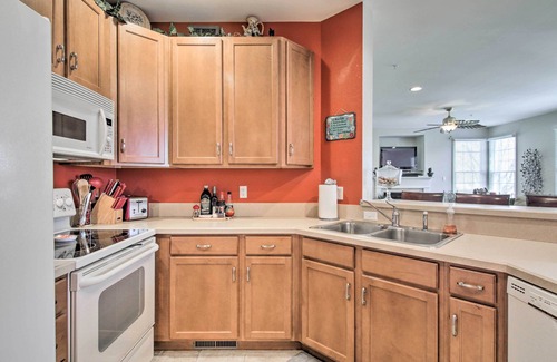 Ocean View Villa | 4 Mi to Bethany Beach: Sunny Escape w/Porches!