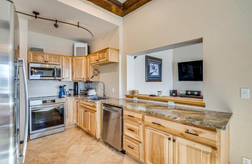Montrose House | 4 Mi to Black Canyon Mtn-View Apt in Montrose!