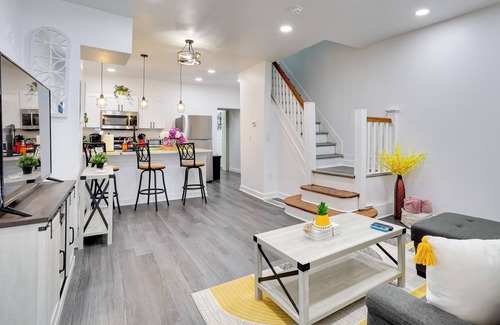 West Philadelphia House | ~ 4 Mi to Downtown Philadelphia: Cozy Retreat