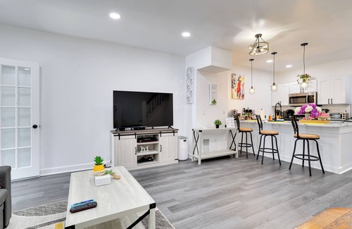 West Philadelphia House | ~ 4 Mi to Downtown Philadelphia: Cozy Retreat