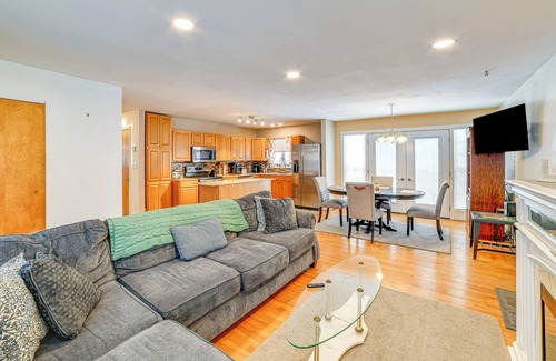 Utica Cottage | 4 Mi to Dtwn: Pet-friendly Home in Utica