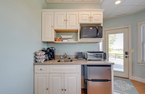 Millersburg Apartment | 4 Mi to German Village: Studio w/Hot Tub!