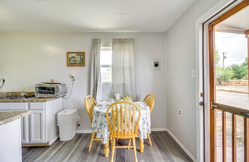 Bosque Farms Cottage | 4 Mi to Rio Grande: Bosque Farms Home w/Patio!