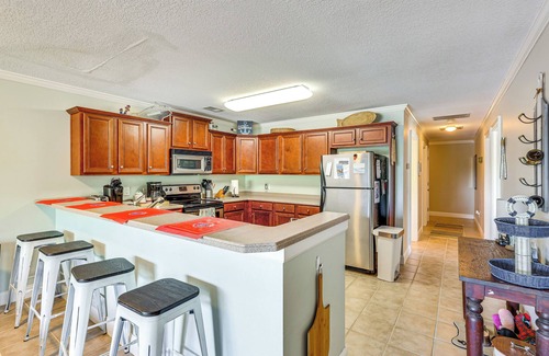 Alexander City Condo | 4 Mi to Wind Creek State Park: Alabama Getaway