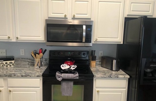 Indian Ridge House | 4 Miles from Disney Hollywood Themed Home