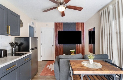 East Tampa Apartment | 4 Miles From Downtown Tampa C