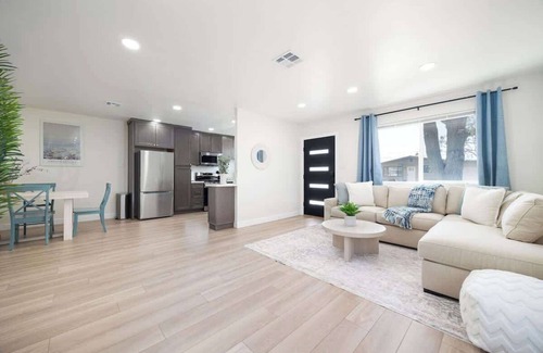 North Clairemont House | 4 Miles to Beach Central and Newly Renovated
