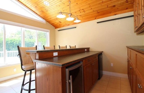 Port Franks House | 4 min WALK to sand beach & 4 water bodies. Central AC. 4 Fridges. Kid-friendly.