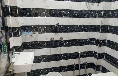 Ujjain House | 4 minutes From Mahakaleshwar Temple ! Family-sized Fully Clean With Free Wifi
