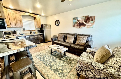 Moab South Valley House | #4 Modern Rustic Moab Getaway – Dog Friendly!