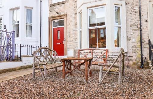 West Cliff House | 4 Normanby Terrace