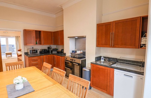 West Cliff Cottage | 4 Normanby Terrace